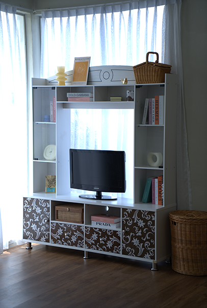 Lemari Hias 1528